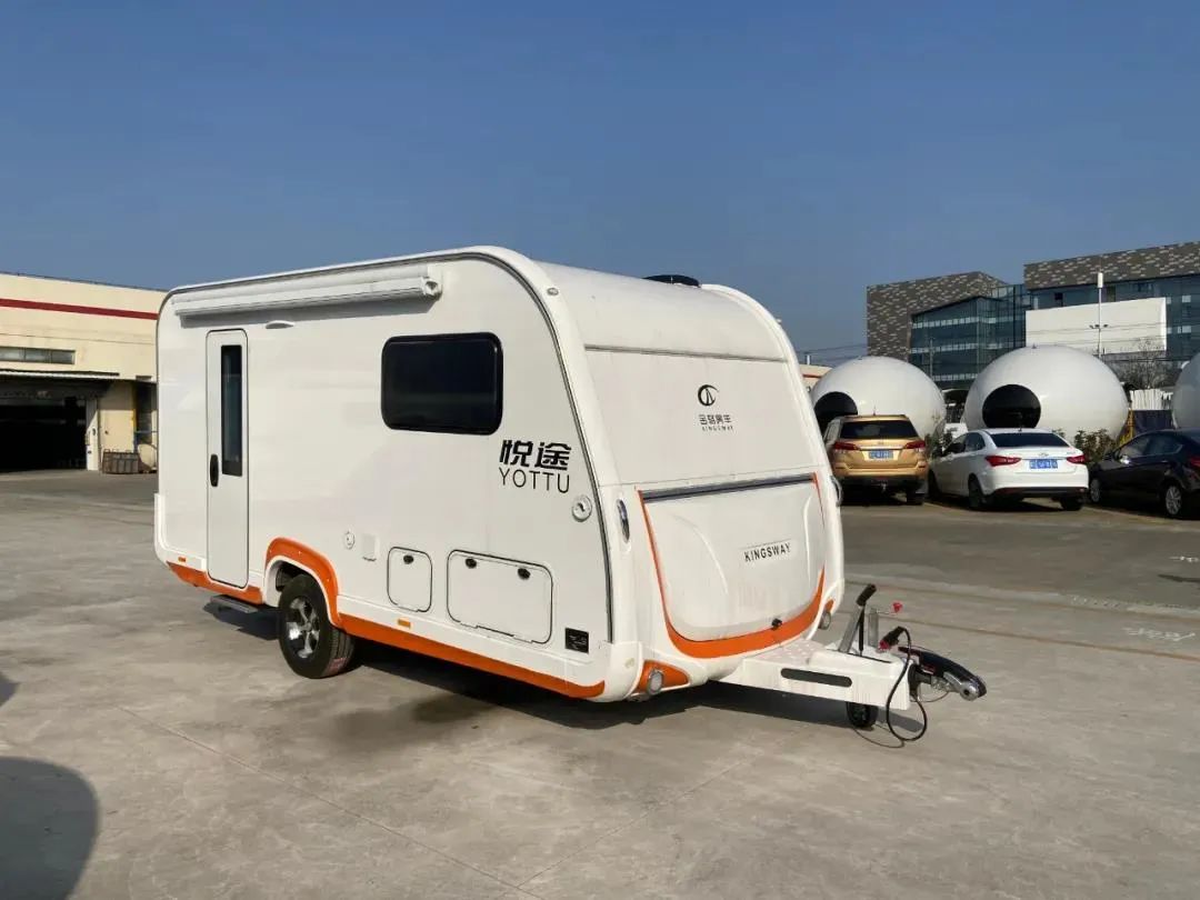 双轴公寓式拖挂房车,u型小型拖挂式房车