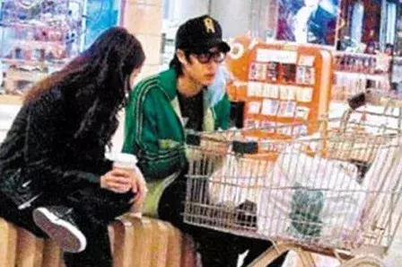 萧亚轩当之无愧的天后,萧亚轩从小美到大