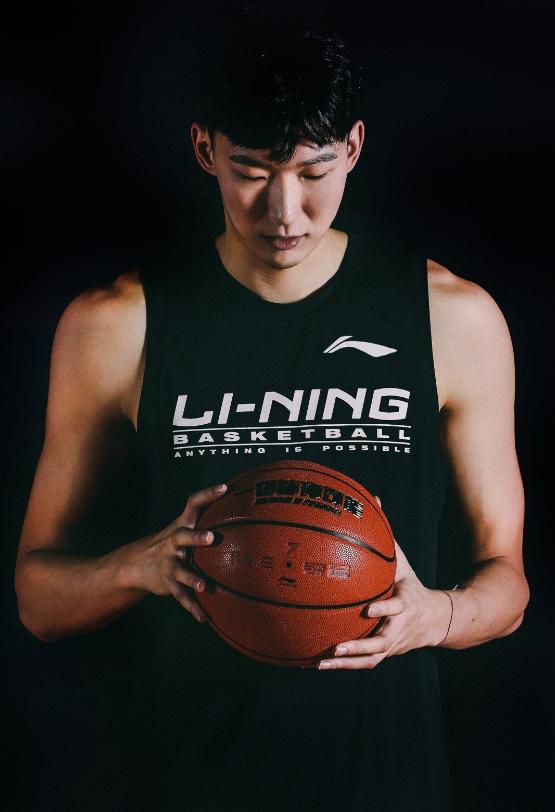 击碎谣言！周琦签约李宁征战澳洲联赛球迷：兑现承诺的真男人