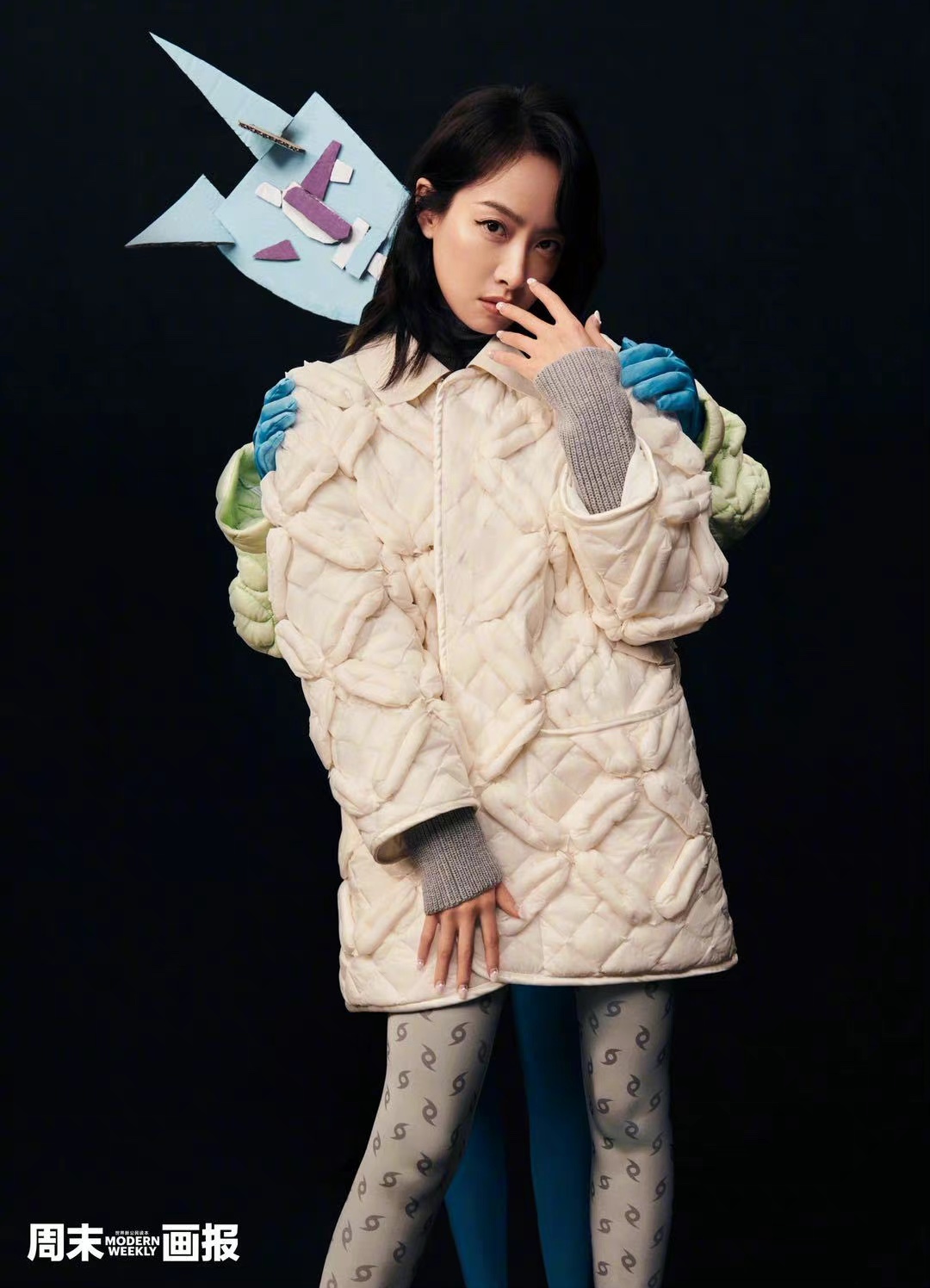 宋茜会穿白色西装御姐范儿衣品,宋茜迷人复古风图片