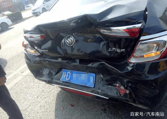 观致5碰撞五星,观致5对撞重卡