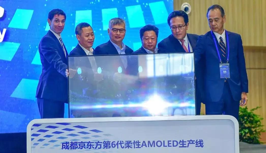 从捡垃圾到世界冠军电影视频,从捡垃圾开始到世界首富在线观看