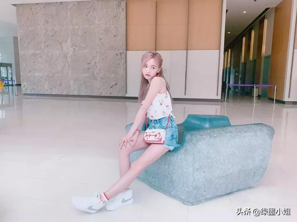 欧阳娜娜鞋子匡威同款,欧阳娜娜鞋子同款匡威