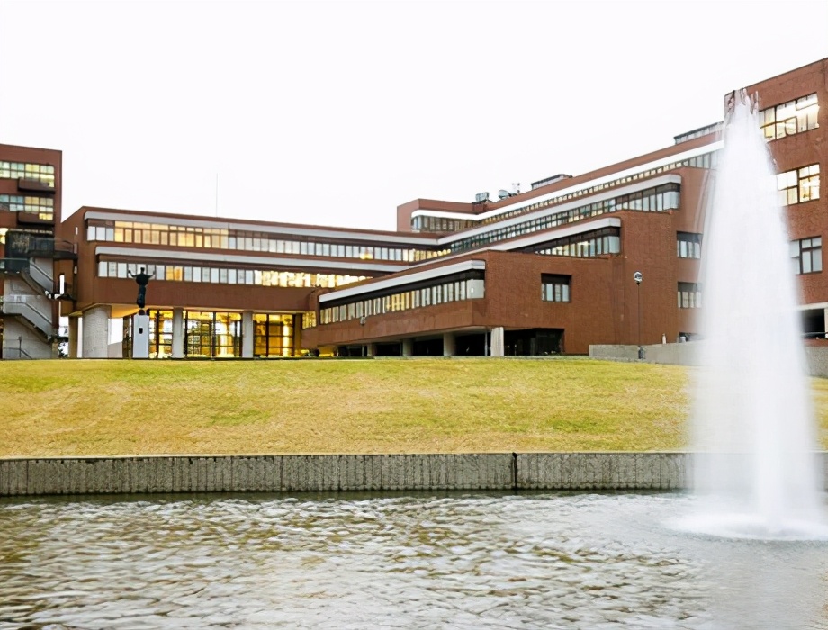 职业技术学院大专和普通大学大专，哪个更好？