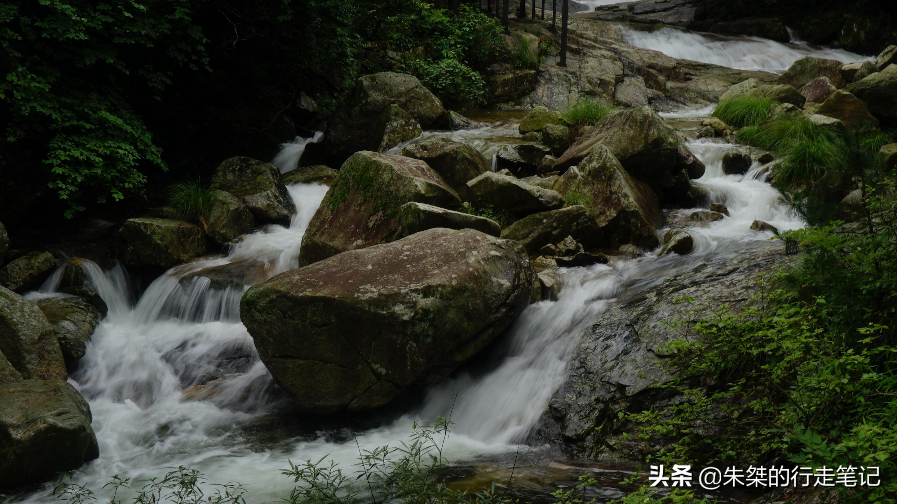 大别山里天堂寨风光秀丽,巍峨壮丽的大别山