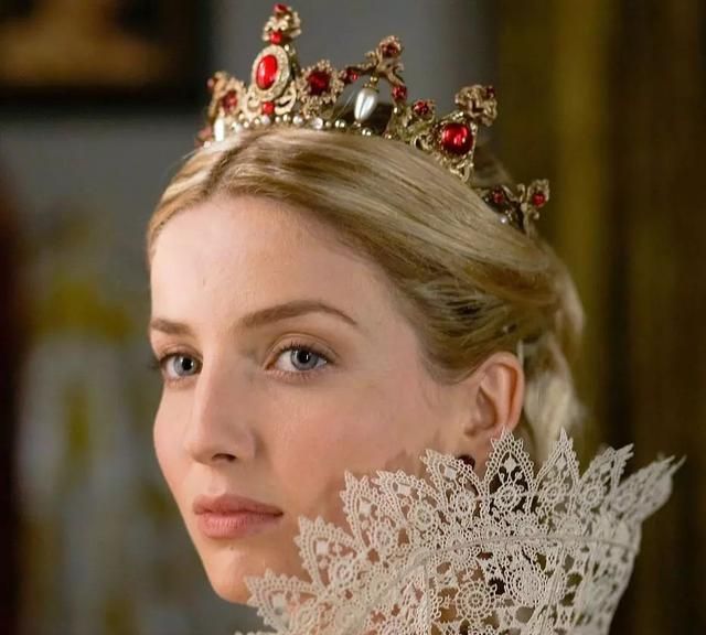 英国15-20世纪大变化女性服装,中世纪绝美服装