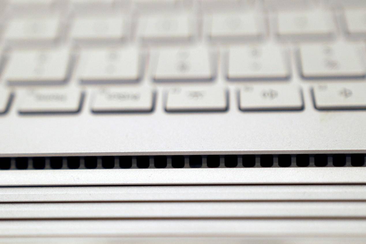 surfacebook2上市时间,surfacebook2现在还值得买吗