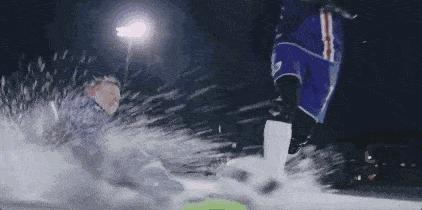 哈尔滨市小学生雪地杯足球赛,为孩子加油比赛