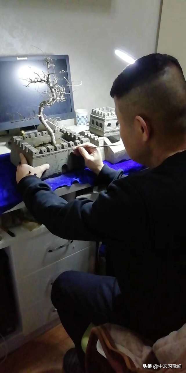 厉害！商丘男子痴迷“捡废砖”巧手加工后能卖上千元