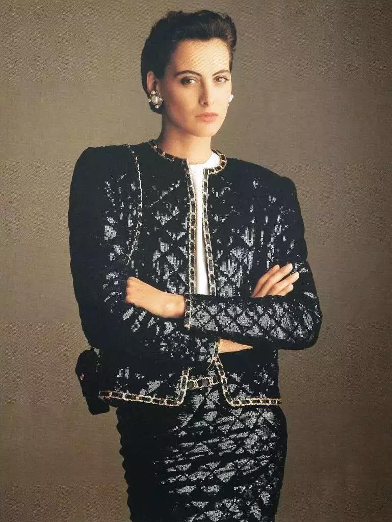 karllagerfeld是什么风格,karllagerfeld卡尔老佛爷男装