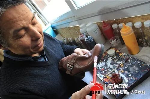 济南都市修补匠人：真假LV一摸便知，缝衣针、牙签是最顺手工具