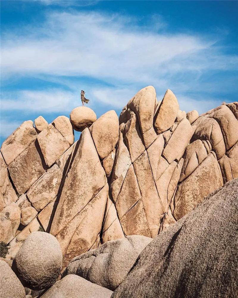 奇石怪桩,奇石怪岩