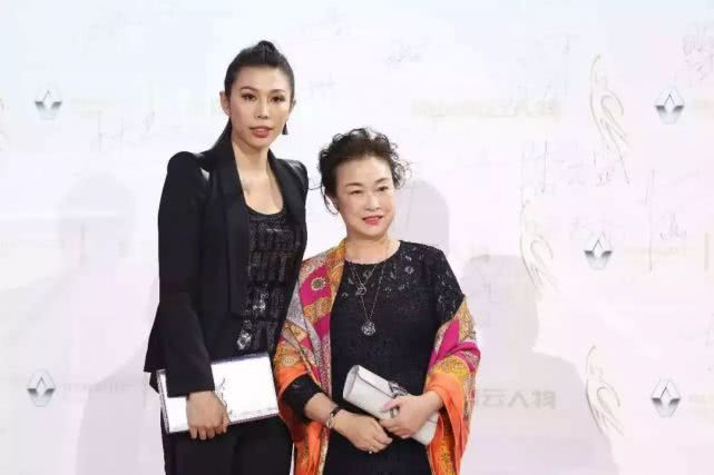 宁泽涛叶瑾关系,宁泽涛教练叶瑾