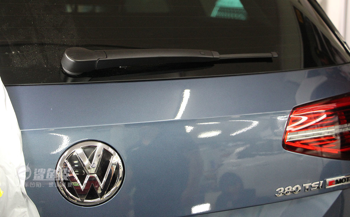 车子小竖条凹痕怎么吸出来,车上特别小的凹痕怎么办