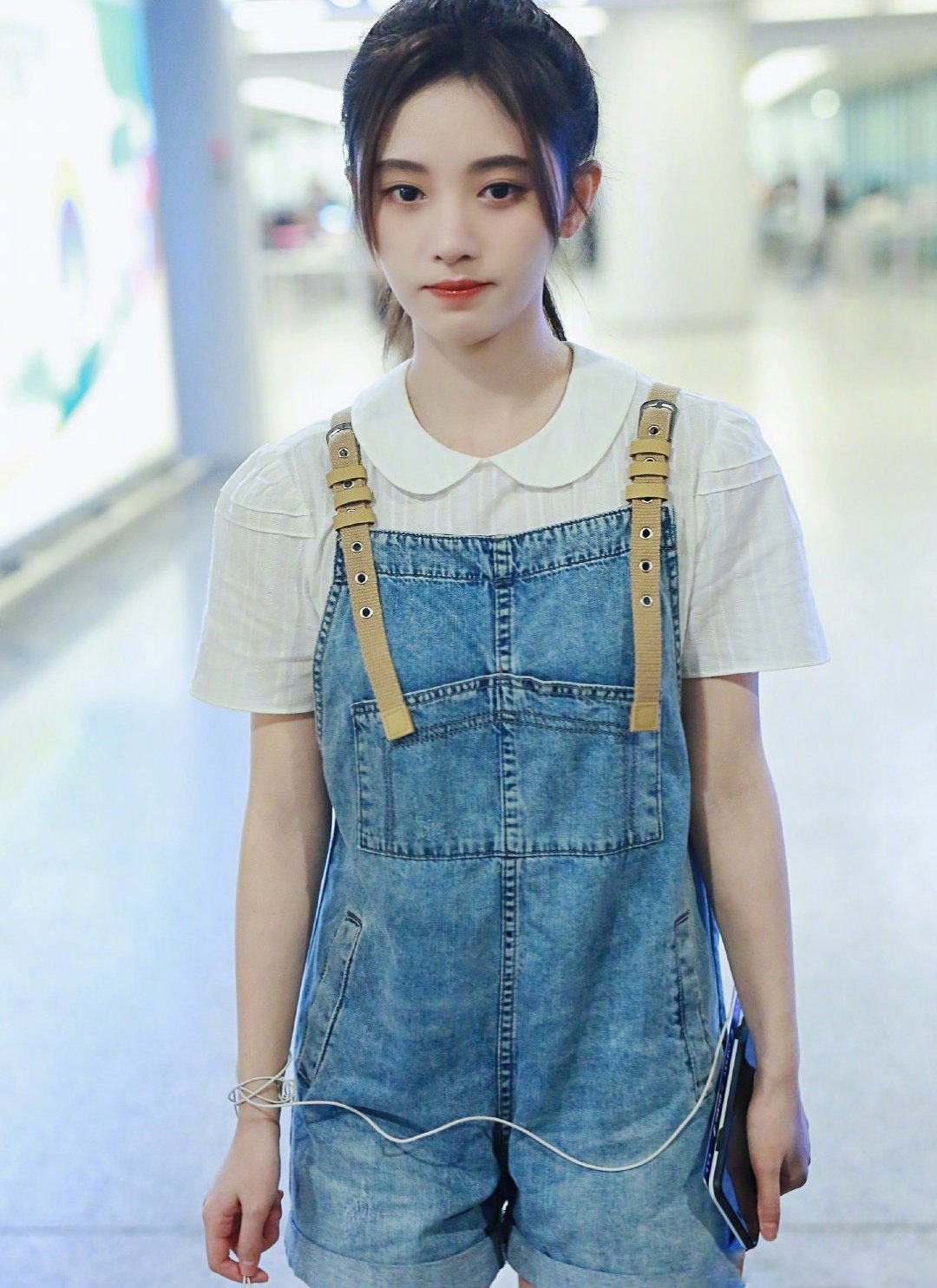 身高只有159的鞠婧祎,穿搭却能显高显瘦,小个子女生也能撑起来