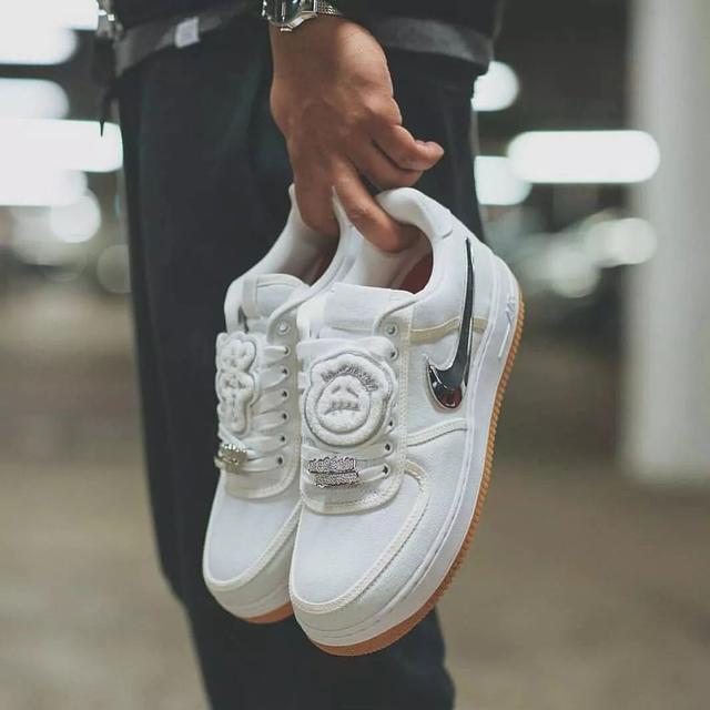 offwhitexaj1联名高帮篮球鞋,offwhiteaj1最低价多少