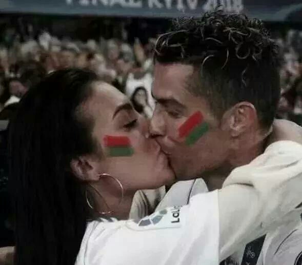 c罗招牌庆祝动作头像,高质量c罗微信头像