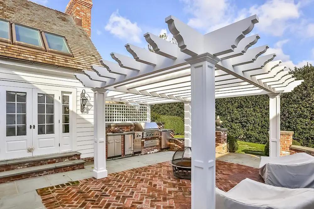 穿prada的时尚女魔头原型,穿prada的时尚女魔头