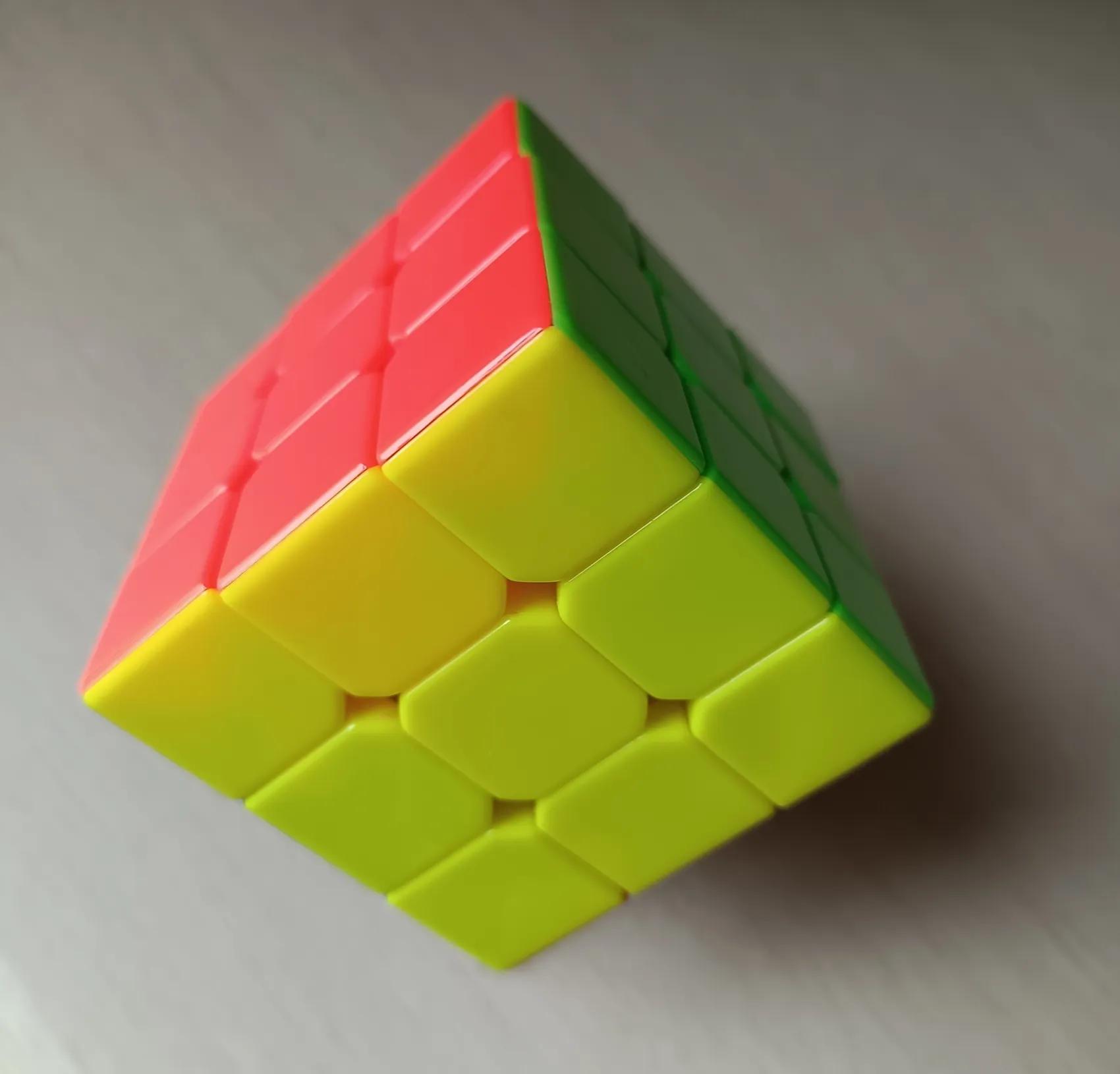 记录儿子第一次三阶魔方复原成功,金字塔三阶魔方复原方法