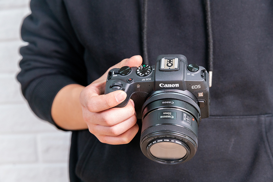 8999元发售价的便携全画幅？真香佳能EOSRP微单相机评测