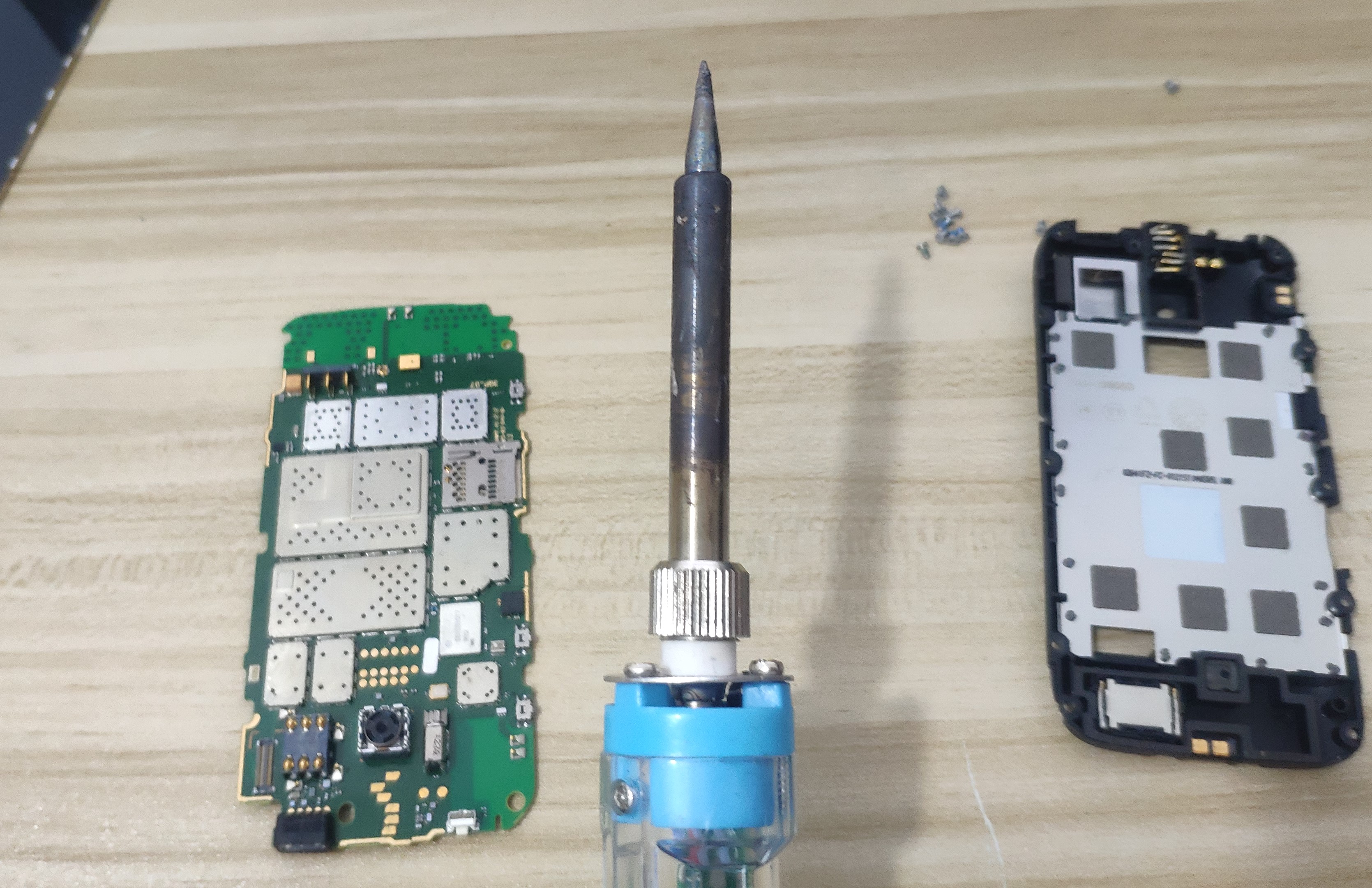 诺基亚手机cpu详细介绍,拆诺基亚的cpu