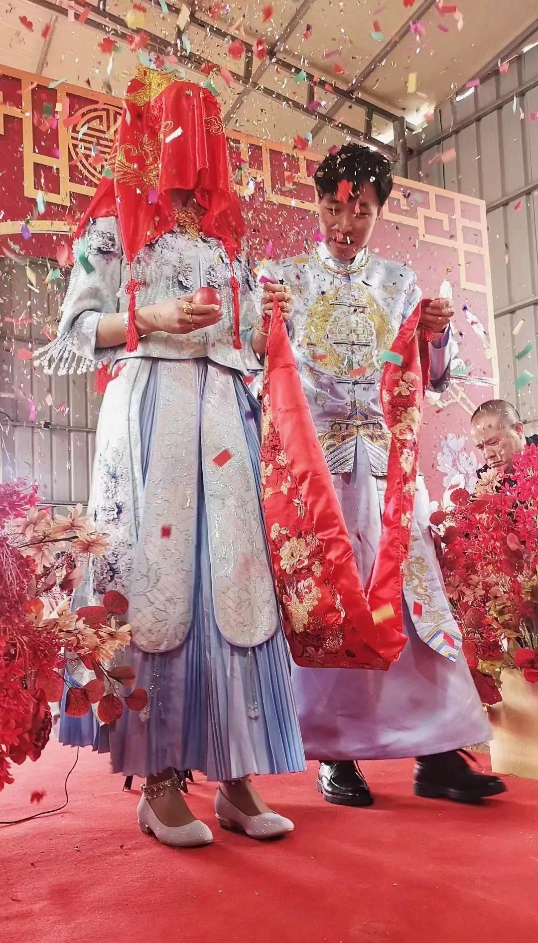 霞浦男孩娶俄罗斯网红美女回家，羡慕了整个朋友圈