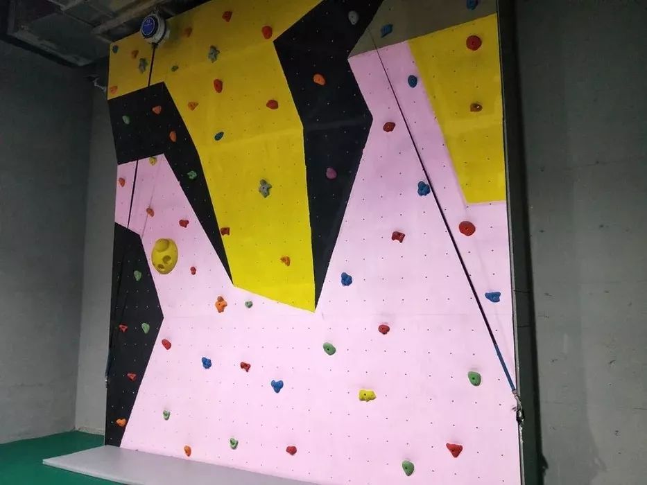 不限时的网红蹦床公园,沉浸式网红蹦床公园