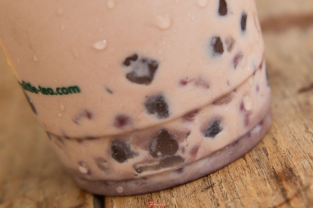 强烈推荐网红饮品打卡,头顶40度高温