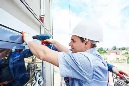 窗户不隔音太吵是玻璃原因吗,高层窗户不隔音是什么原因