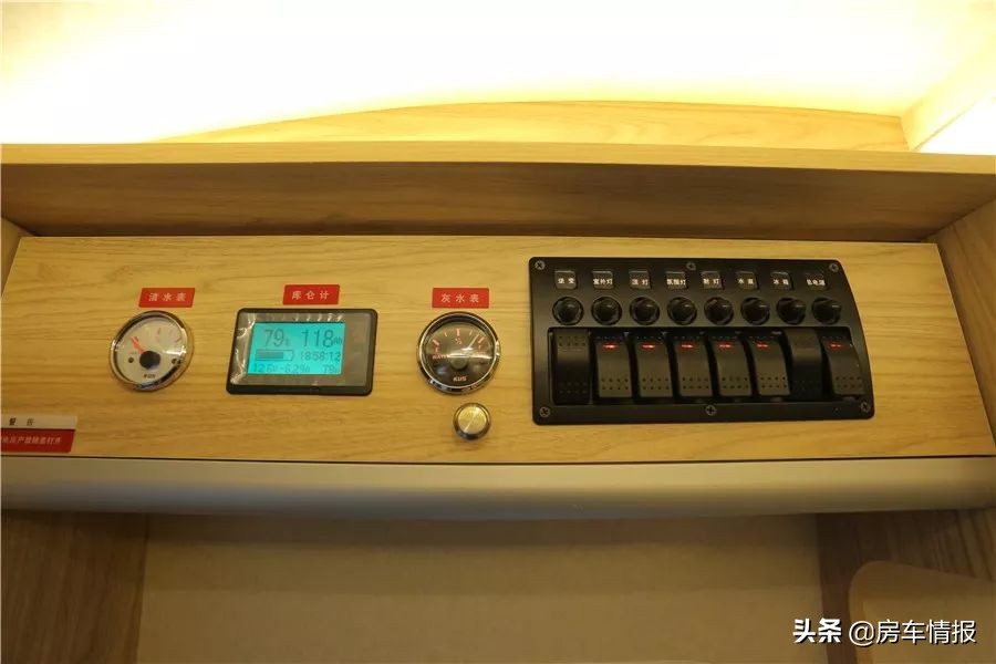 既便宜又大又能合法上路的房车,7.98万房车