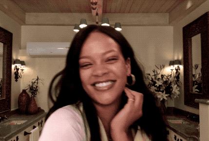 讲真的｜戚薇钟楚曦跳槽做美妆博主，你看谁更行？