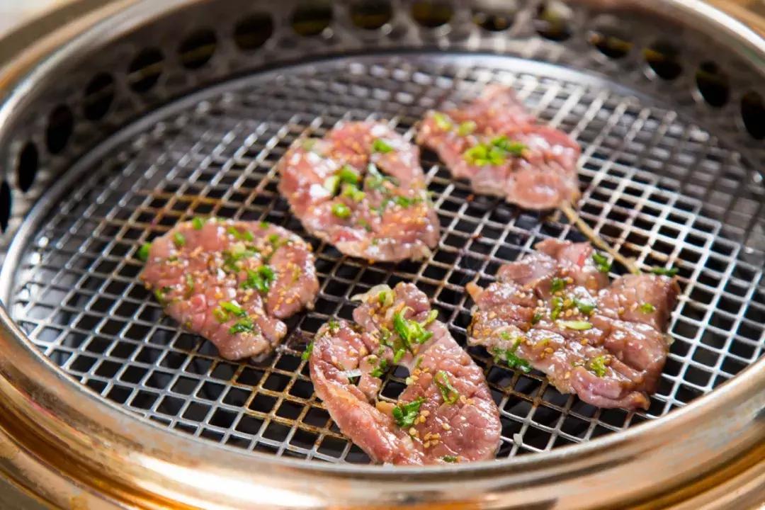 一家日料网红店,这家网红餐馆逆势开新店了