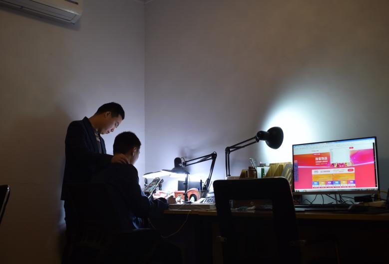 从一无所有到年入一亿,这位湖北小伙入选“天猫双11创造者”!