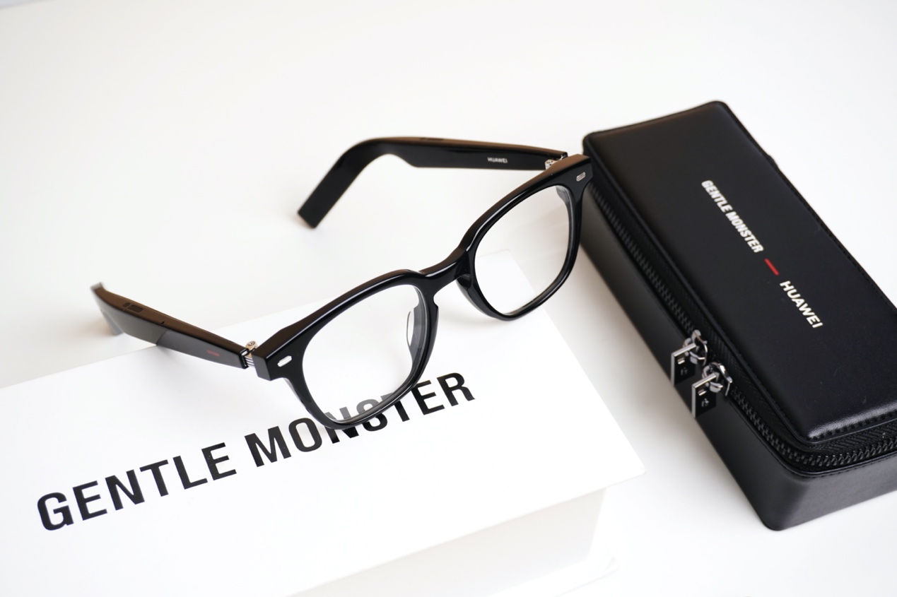 戴上眼镜还摘不下来了,戴上就摘不下来的美瞳