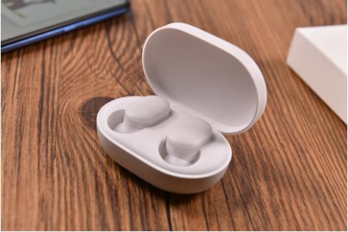 小米蓝牙airdots青春版怎么连手机,小米蓝牙耳机airdots青春版灯不亮