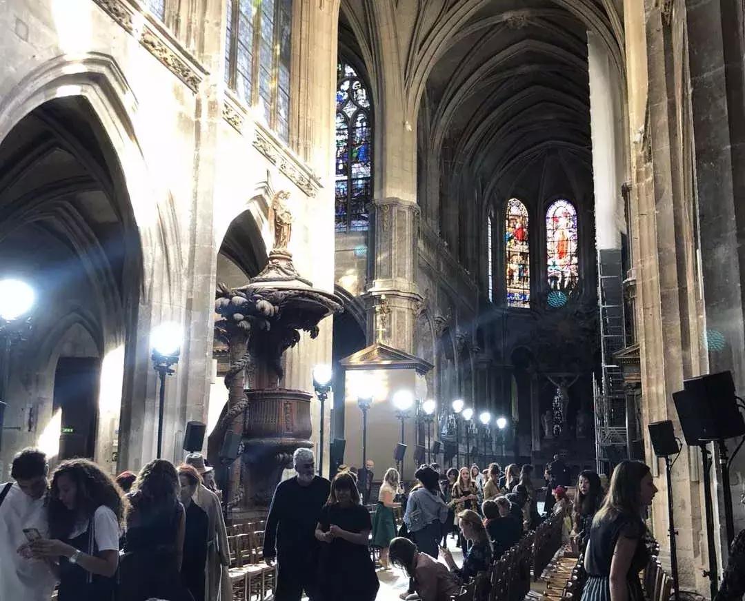 时尚买手究竟需要具备什么技能,时尚买手是做啥的呀