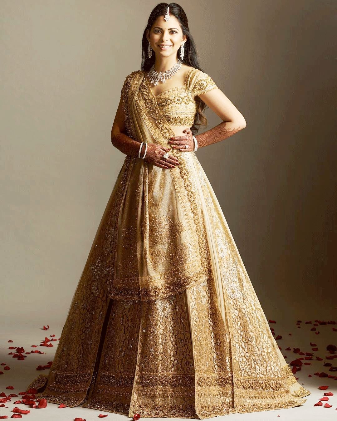 看看最美的新娘子，2019争取把2018送出去的份子钱收回来～