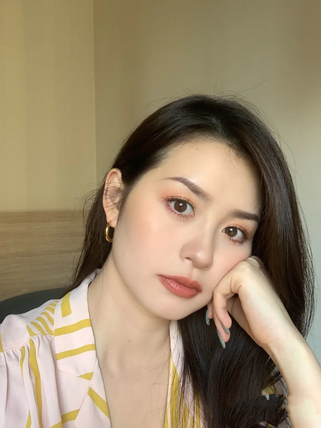 雅诗兰黛和兰蔻哪个精华更好用,雅诗兰黛和兰蔻抗老精华哪个好