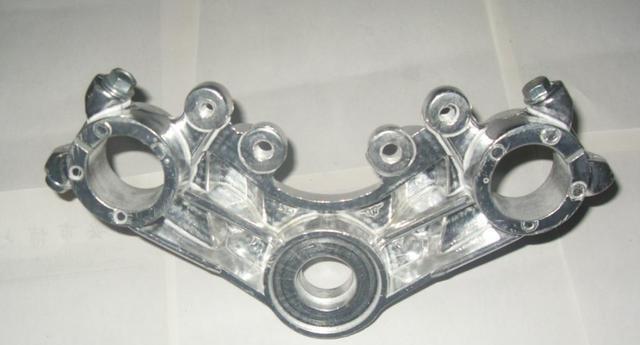 摩托车钥匙孔边缘磨损掉漆,摩托车保护盖钥匙磨损