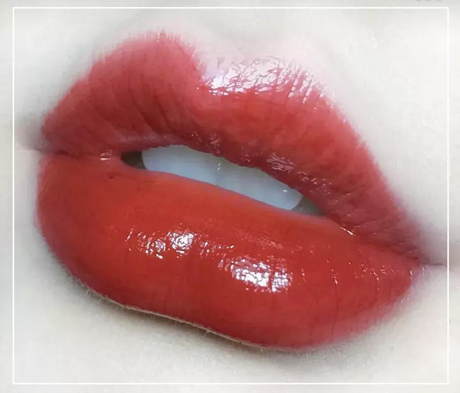 ysl320暖焰棕口红和321哪个更好看,ysl口红大概多重