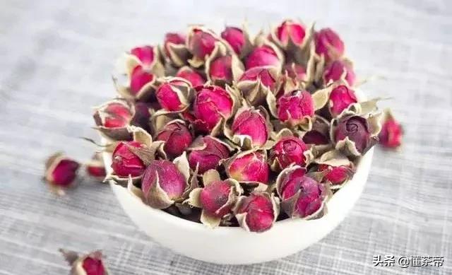 玫瑰花熏硫磺怎样鉴别,如何鉴别玫瑰有没有被硫磺熏过