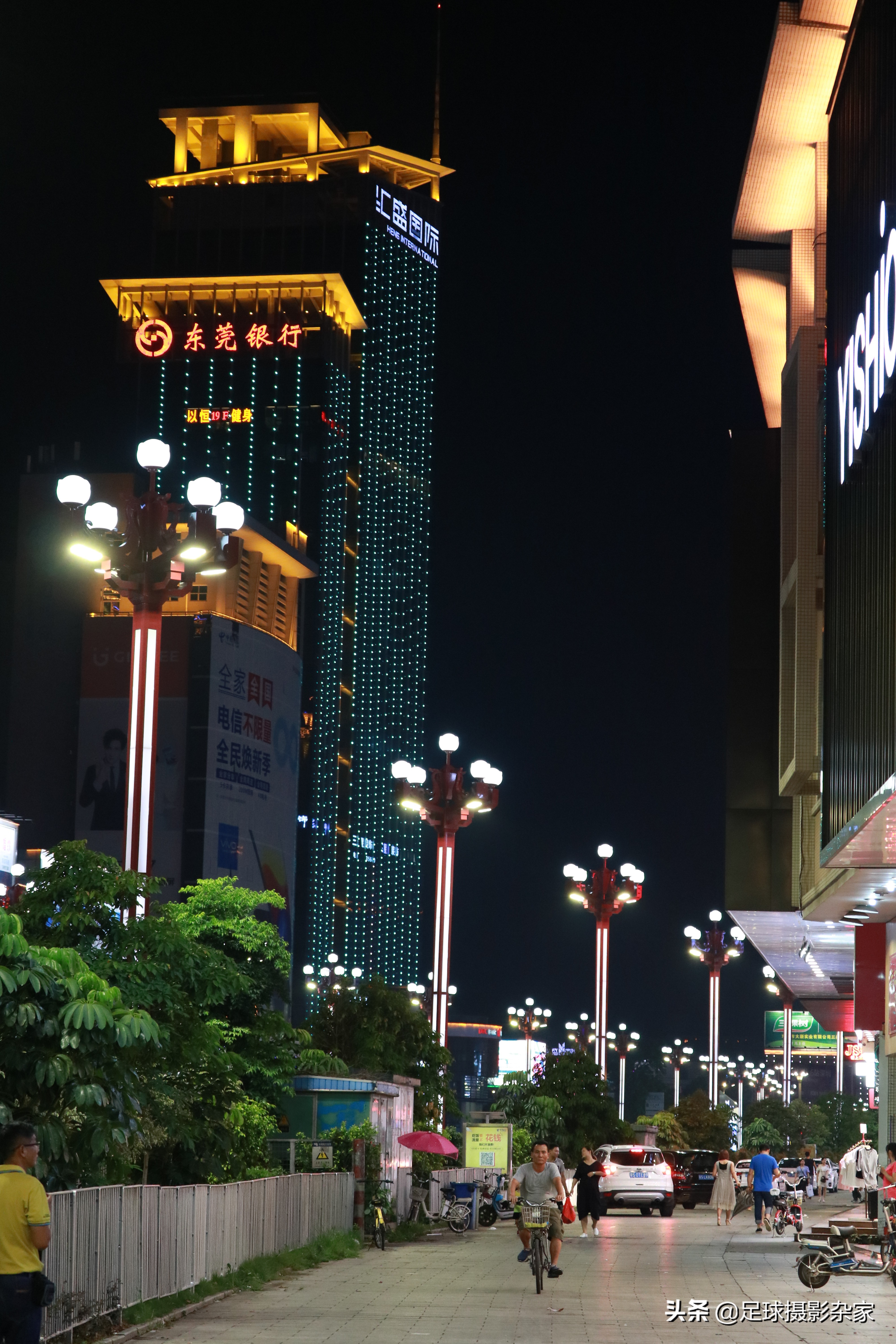 东莞大朗富人区,东莞大朗盛世繁华步行街