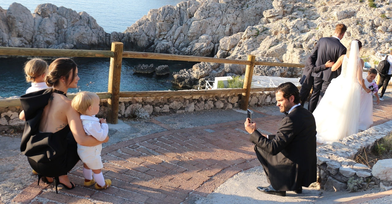 莱后服饰,莱后王室穿搭