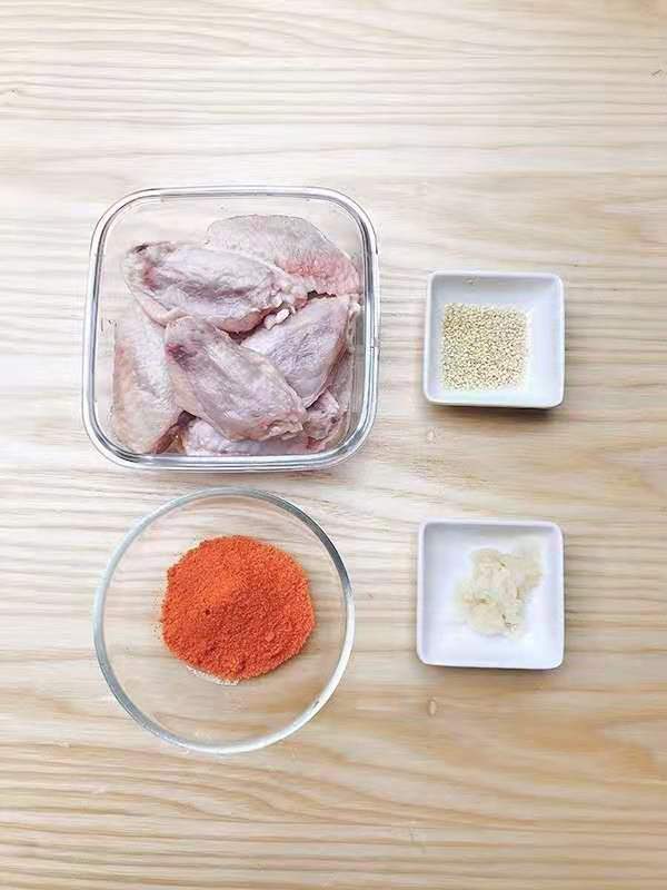 超级简单的奥尔良鸡翅懒人适用,1分钟学会做奥尔良烤鸡翅