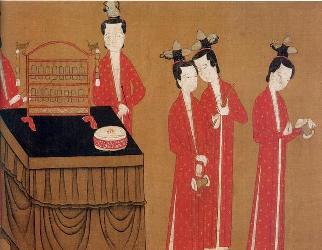 清平乐张贵妃粉色头冠,清平乐张贵妃满头珍珠