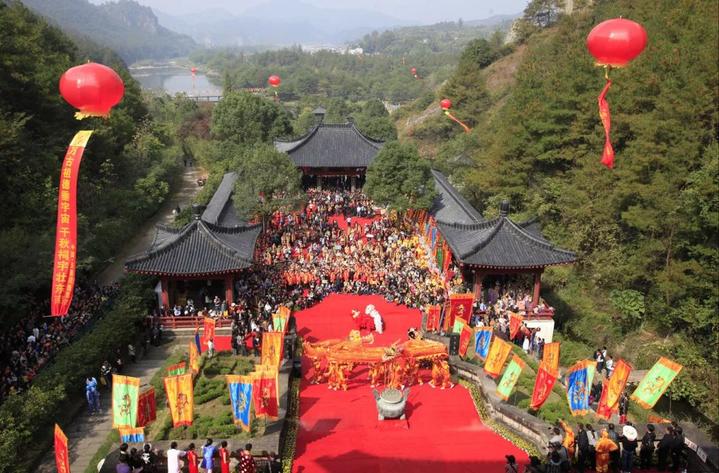 72条自驾游路线推荐,诗与远方的房车自驾游