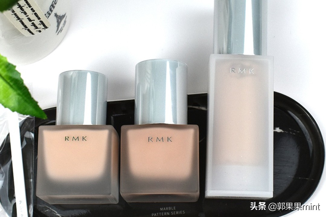 好用的粉底网红推荐,网红粉底液保湿持久