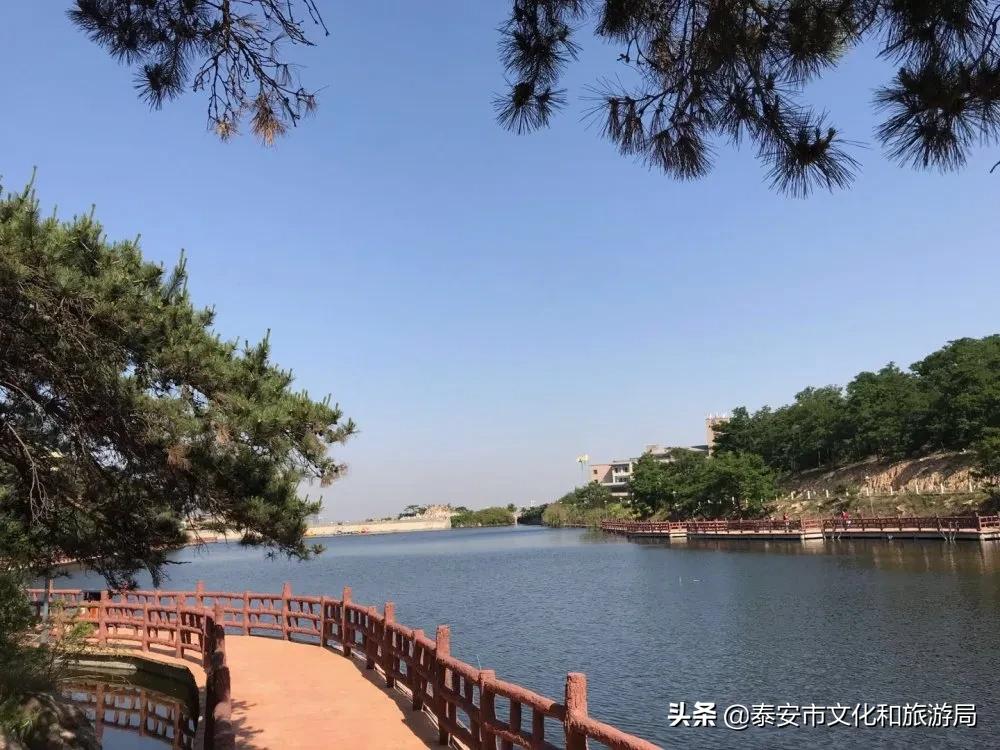 泰山温泉城好去处,冬日泰山温泉城