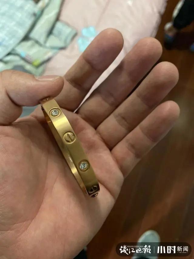 杭城别墅男主人傻眼：保险箱离奇失踪，毛估估价值几十万