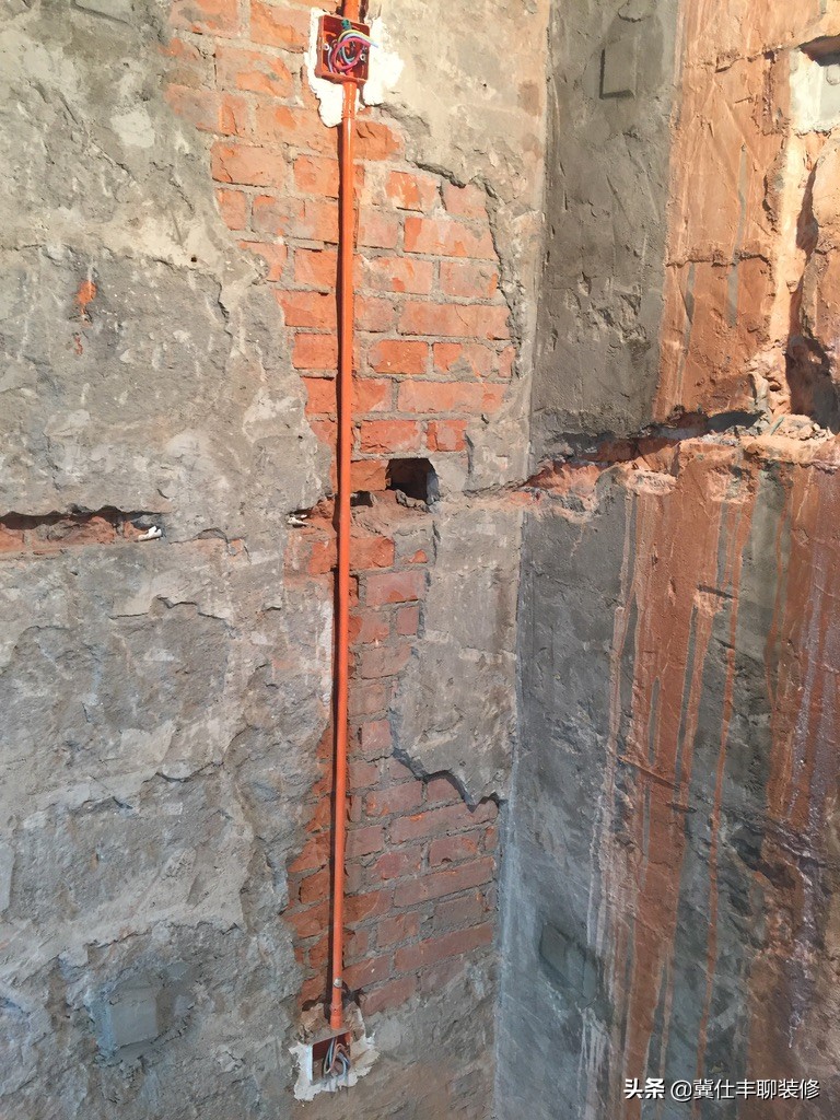 铲墙皮铲到白色的铲不掉怎么办,新房装修铲墙皮怎么区别铲不铲